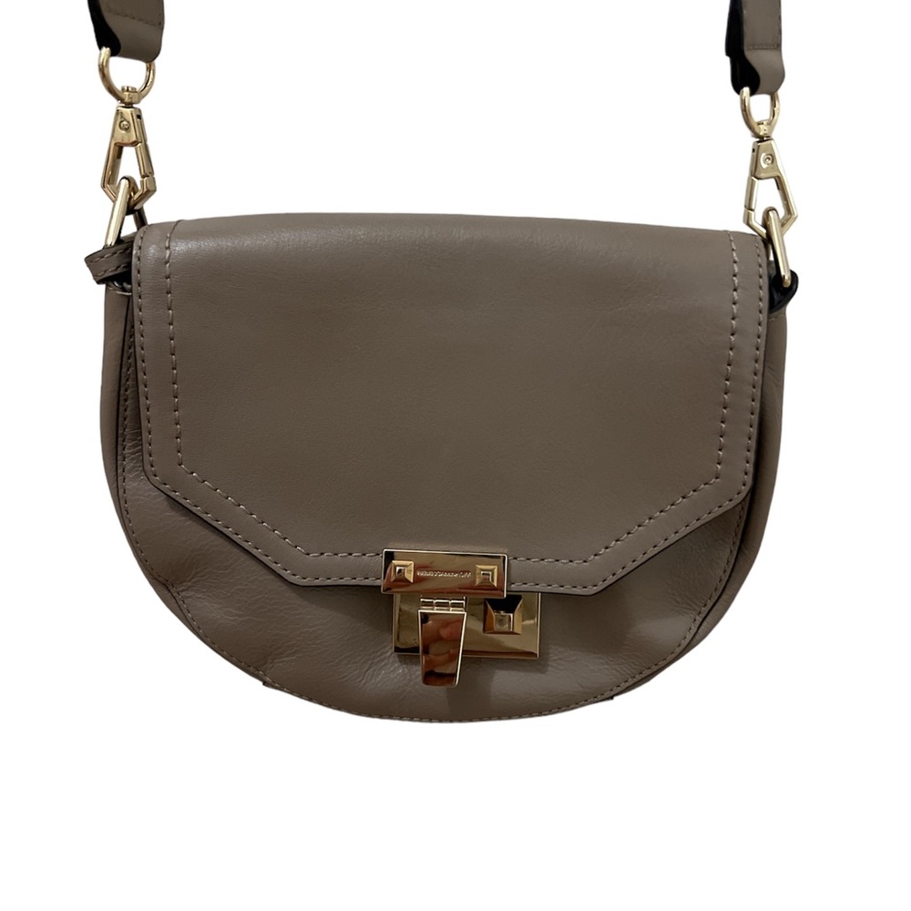 EUC barely worn Rebecca Minkoff taupe saddle purse. No scratches, w dustbag